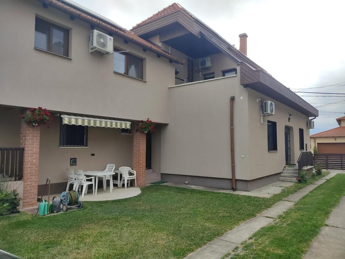 Arnika Vendeghaz Apartment Hajduszoboszlo Luaran gambar