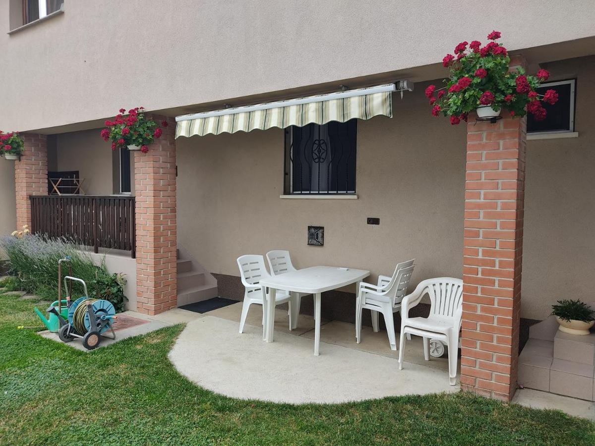 Arnika Vendeghaz Apartment Hajduszoboszlo Luaran gambar