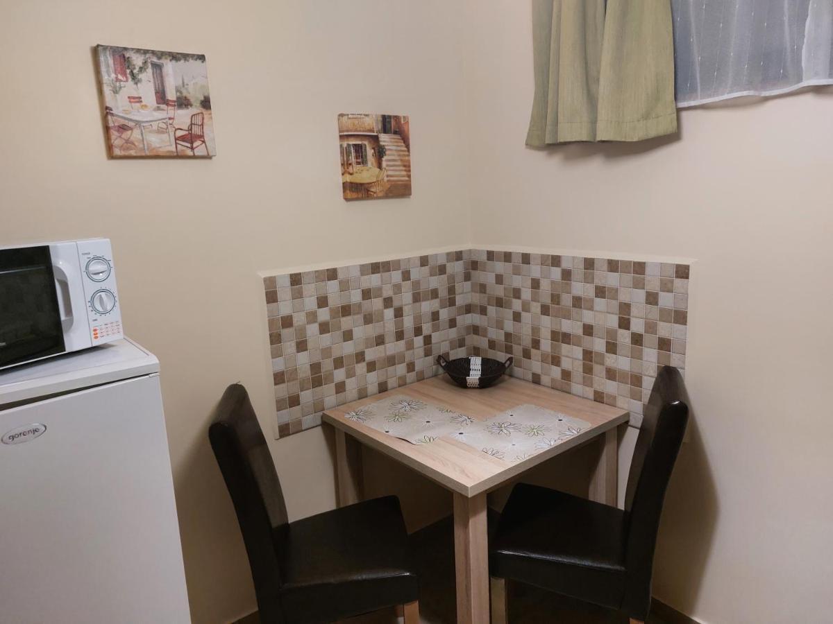 Arnika Vendeghaz Apartment Hajduszoboszlo Luaran gambar